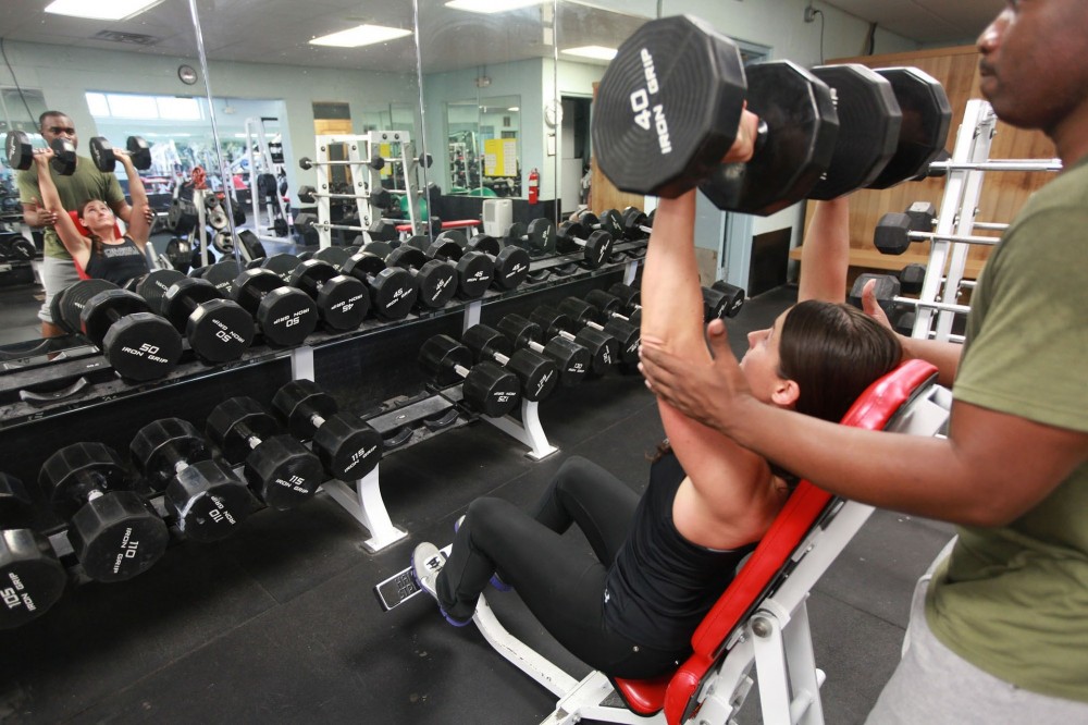Estamos para ayudarte -Contactanos ahora mismo - Podemos ir a visitarte y darte una mano con lo que sea Ameexfitness .